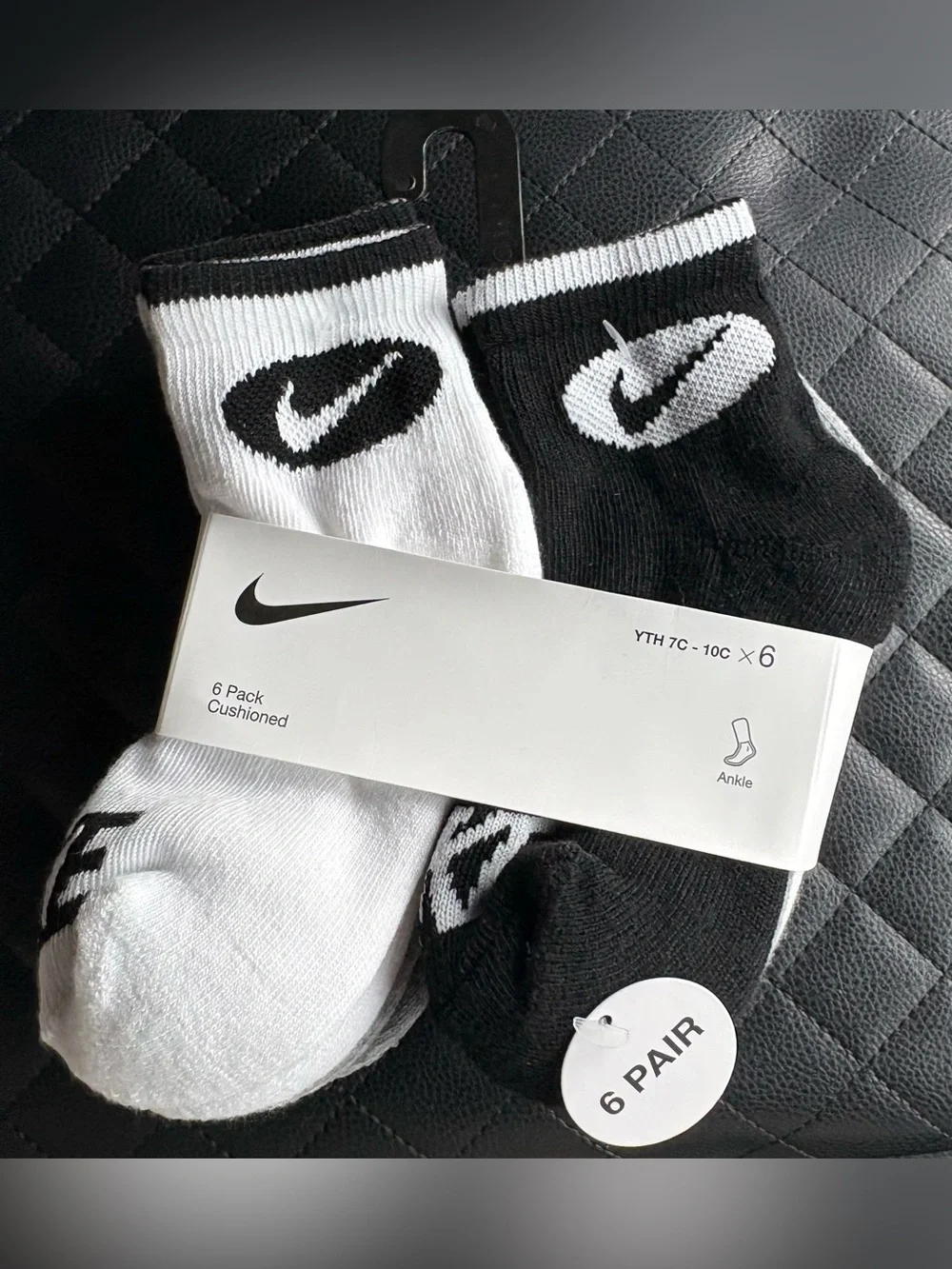 Nike 6-Pack Cushioned Ankle Socks - Black & White size 7c-10c Youth